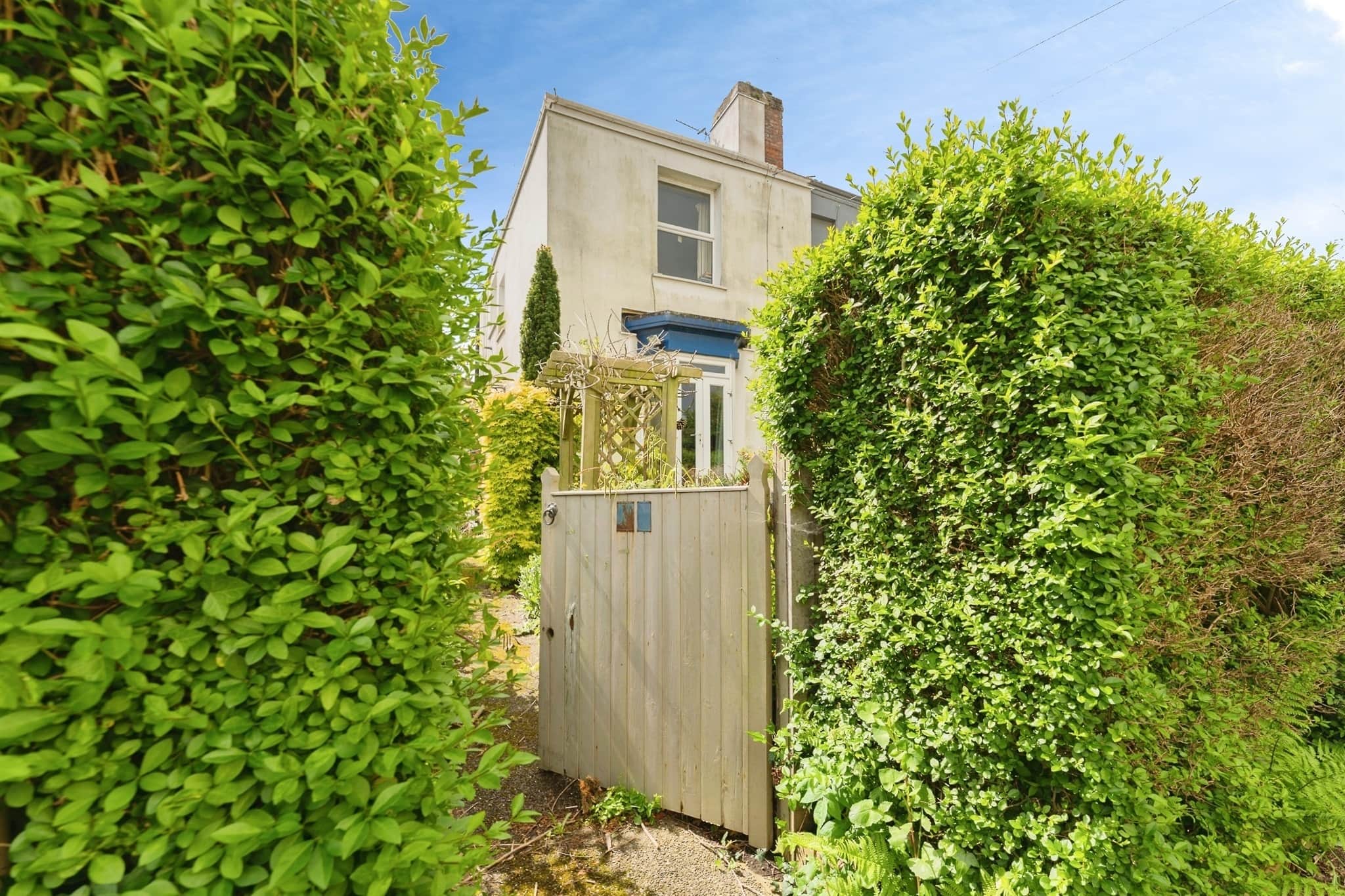 Property photo 0